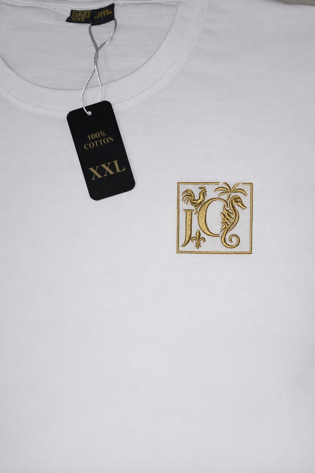 T-shirt JCC Blanc Premium Logo Brodé Or | Style Luxe & Minimaliste JCC.COM