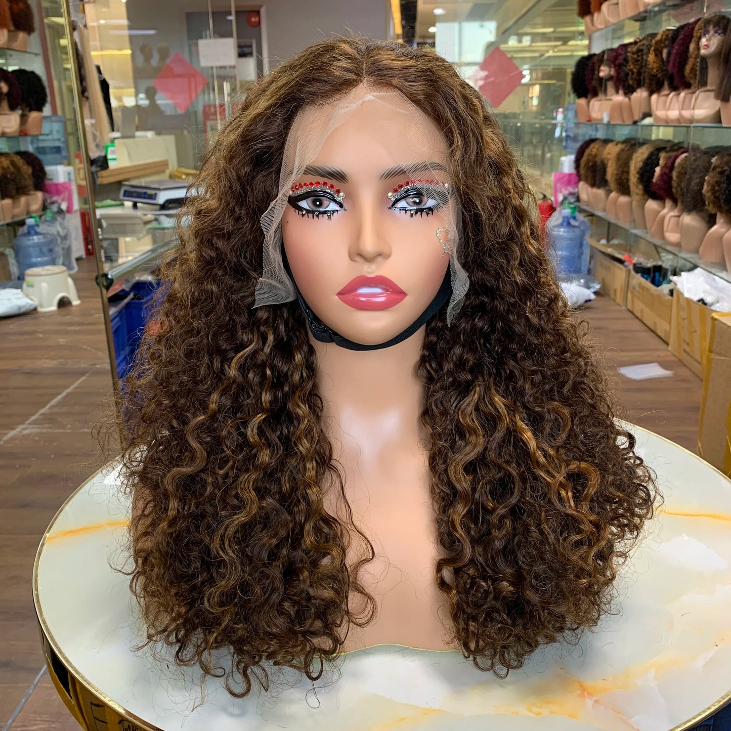 Hommes en gros dentelle frontale vietnamienne en dentelle brute, Vietnam cheveux humains Wig curls luxe, cheveux coupés en linge de bob court pour femmes luxe bouclé JCC.COM