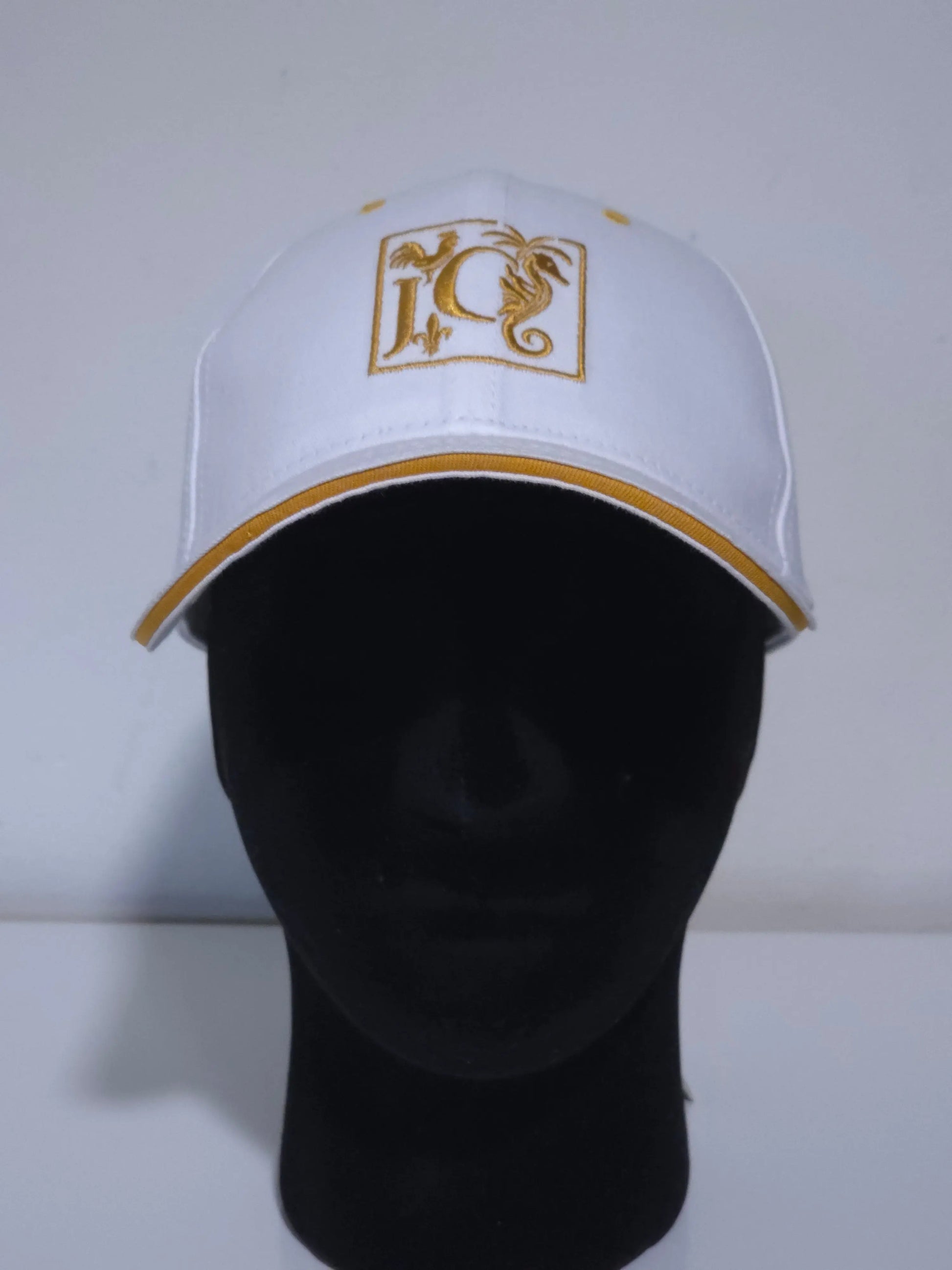 Casquette  White & Gold — Style Urbain & Élégant JCC.COM